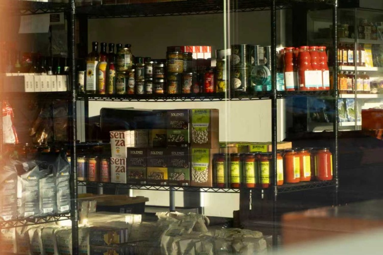 即时零售的本质：一场被误读的效率革命